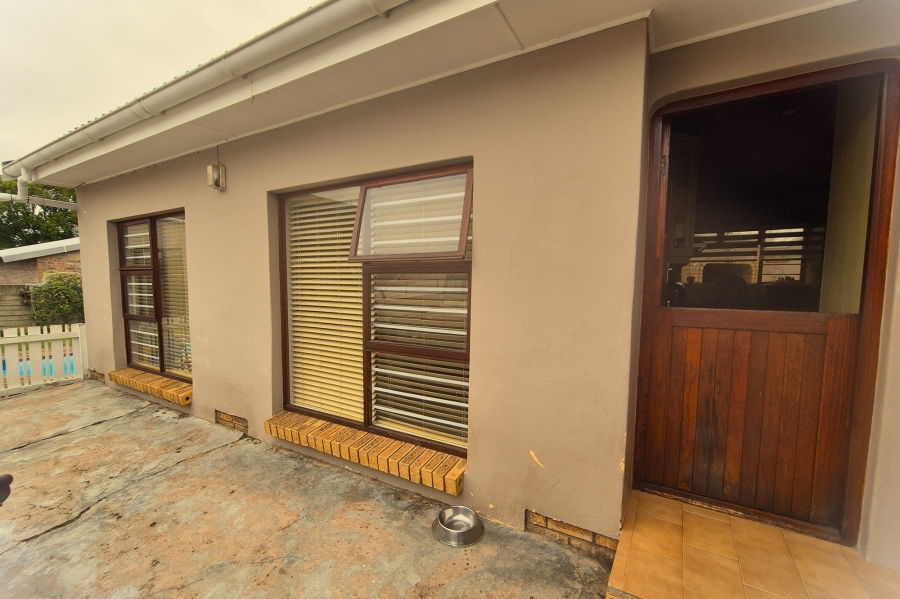 3 Bedroom Property for Sale in Loerie Park Western Cape